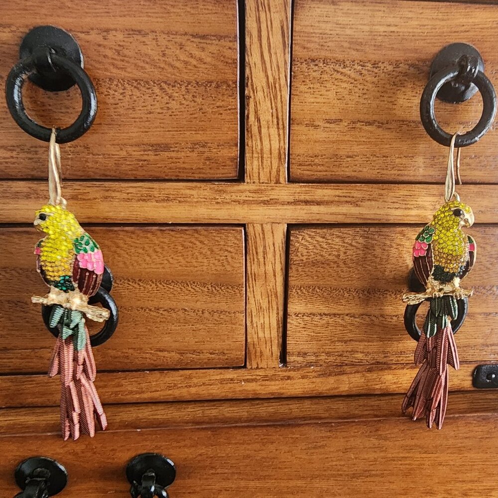 Parrot earings
